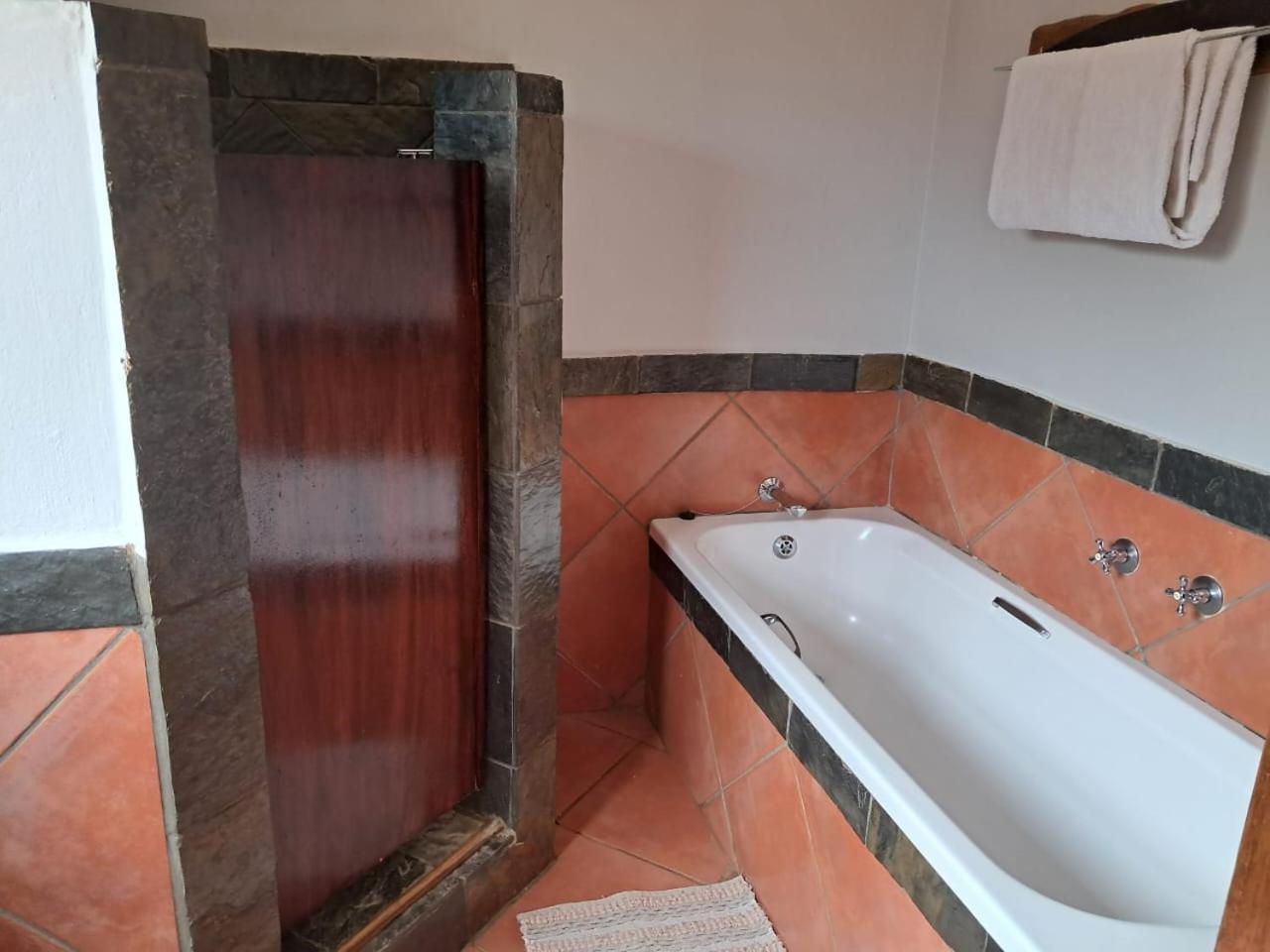 Chalet Makhato Bush 17 *